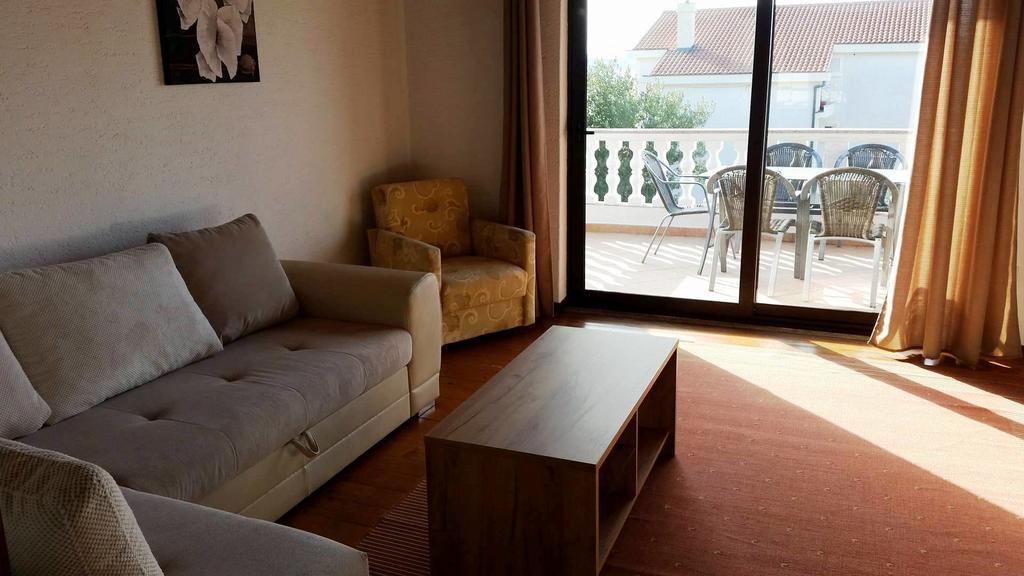 Apartments Karabaic Punat Exterior photo